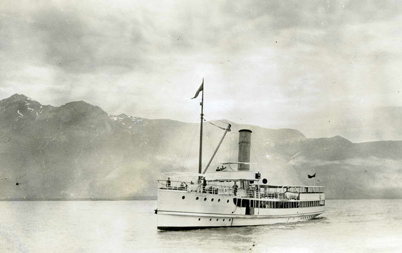 S.S Earnslaw at Elfin Bay