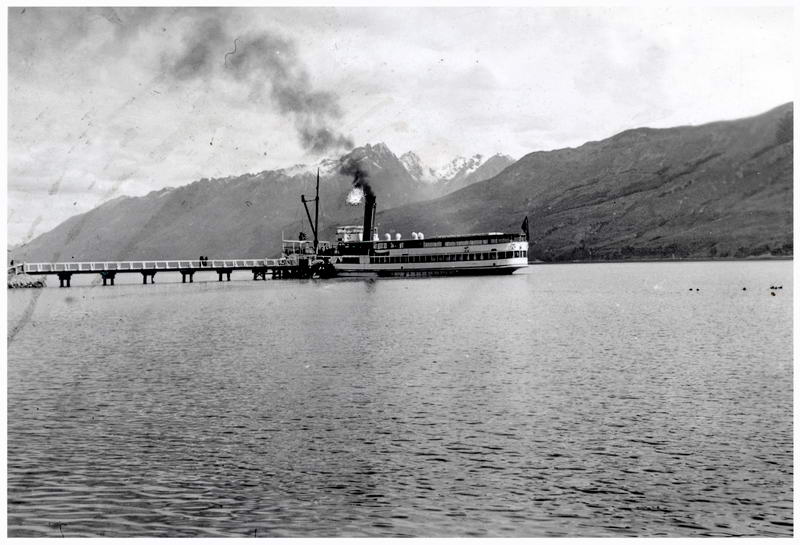 Earnslaw at Glenorchy Jetty