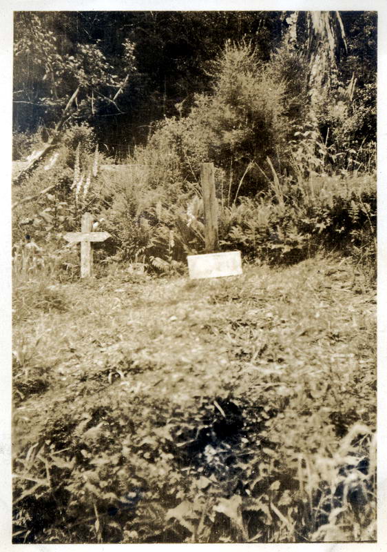 Quinton & Mckinnon Memorial, Milford Track