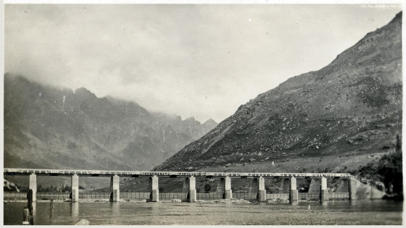 Shotover Bridge, 1927