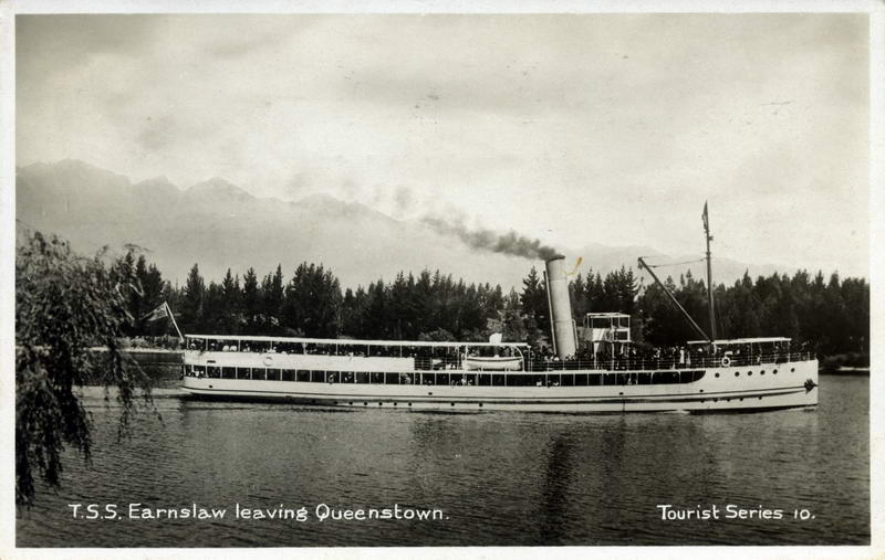 TSS Earnslaw Leaving Queenstown