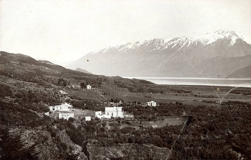 Shore of Lake Wakatipu